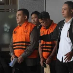 kpk-silmy-karim-kantongi-rp100-juta-per-pekan-dari-pemerasan-izin-tinggal-wna-lck