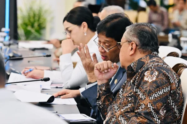 kurs-tembus-rp18-ribu-gubernur-bi-siapkan-2-jurus-jaga-nilai-tukar-rupiah-mps