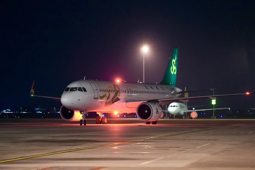 maskapai-china-spring-airlines-resmi-mengudara-di-indonesia-buka-rute-seminggu-3-kali-lgr
