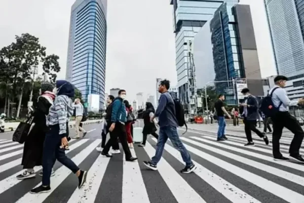 masyarakat-diminta-tak-panik-respons-kondisi-ekonomi-ri-ekonom-jaga-optimisme-berdasar-data-lrx