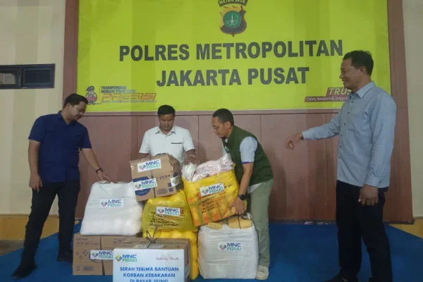 mnc-peduli-salurkan-bantuan-untuk-warga-terdampak-kebakaran-di-kemayoran-qjj