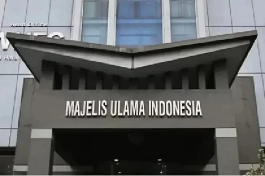mui-desak-pemerintahdpr-rumuskan-regulasi-soal-lgbt-harus-lebih-berat-dari-perzinaan-vkh