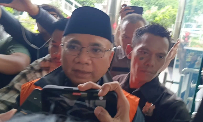 pemeriksaan-lanjutan-kasus-kuota-haji-pengacara-gus-yaqut-sebut-tak-ada-konfirmasi-aliran-dana-jkg