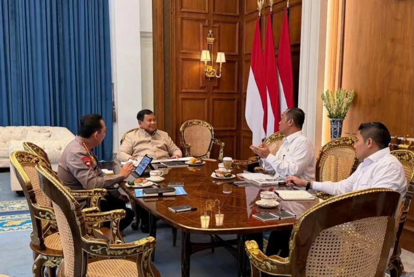 prabowo-bertemu-kapolri-di-istana-terima-laporan-kamtibmaspersiapan-hari-bhayangkara-2026-cvu