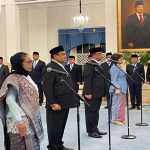 prabowo-resmi-lantik-nanik-s-deyang-jadi-kepala-bgn-agustina-dan-trenggono-wakil-dbx