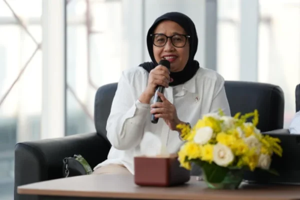 profil-nanik-s-deyang-kepala-bgn-pengganti-dadan-hindayana-kot