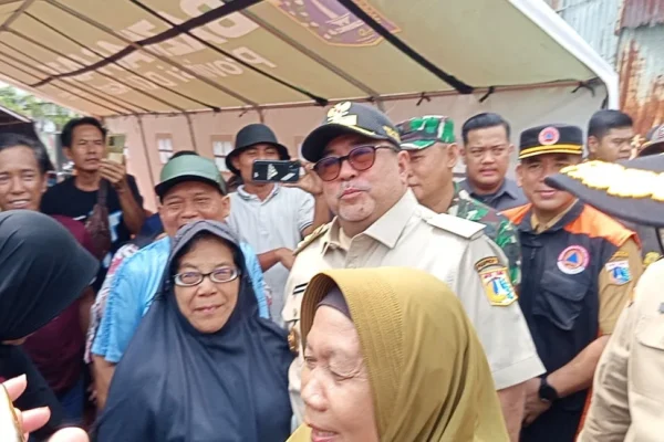 rano-karno-ungkap-kebakaran-permukiman-dekat-pasar-jiung-kemayoran-hanguskan-304-bangunan-qcg