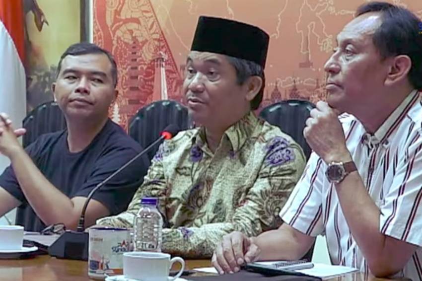 ray-rangkuti-singgung-indonesia-masih-di-level-ikutikutan-dalam-politik-luar-negeri-pom
