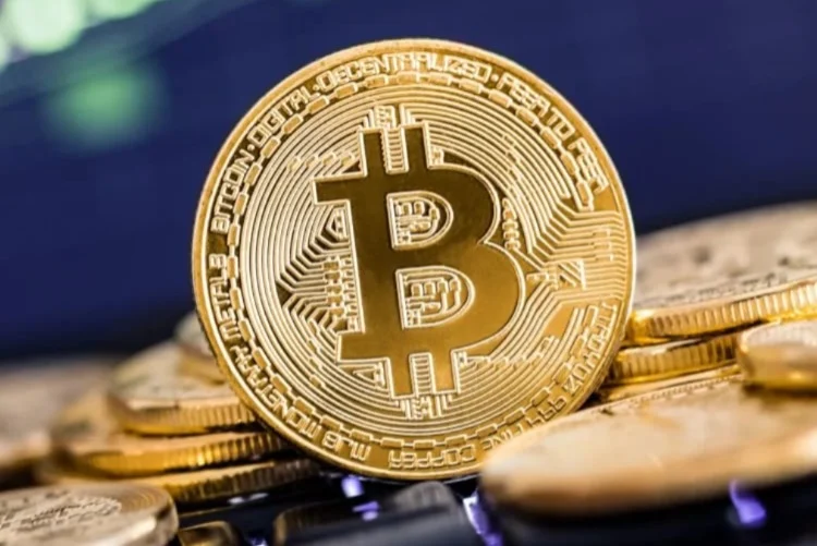 sambut-kabar-damai-asiran-harga-bitcoin-melesat-tembus-usd65900-yae