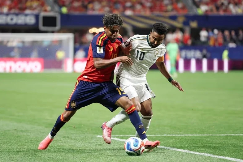spanyol-ngamuk-sikat-arab-saudi-30-di-babak-pertama-nap