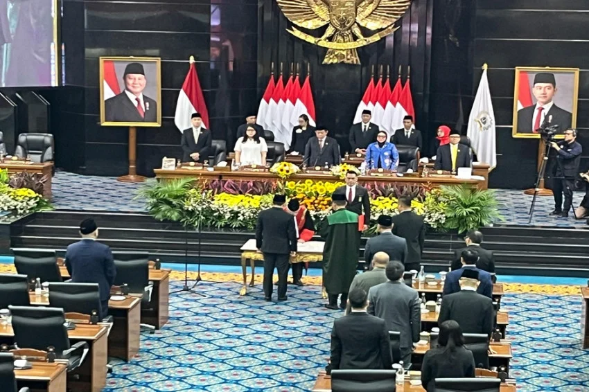 suhud-alynudin-dilantik-jadi-ketua-dprd-dki-jakarta-gcc