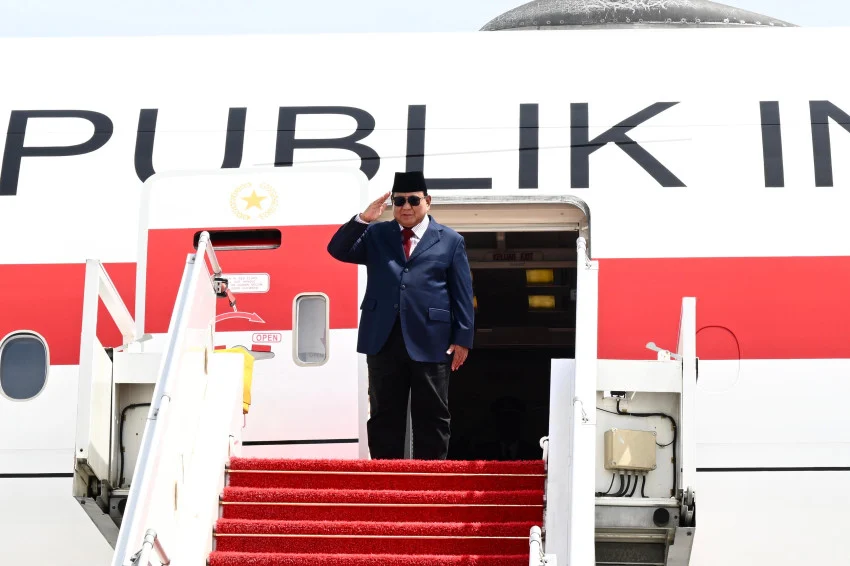 teddy-sebut-biaya-perjalanan-luar-negeri-yang-melebihi-anggaran-ditanggung-presiden-prabowo-wsk