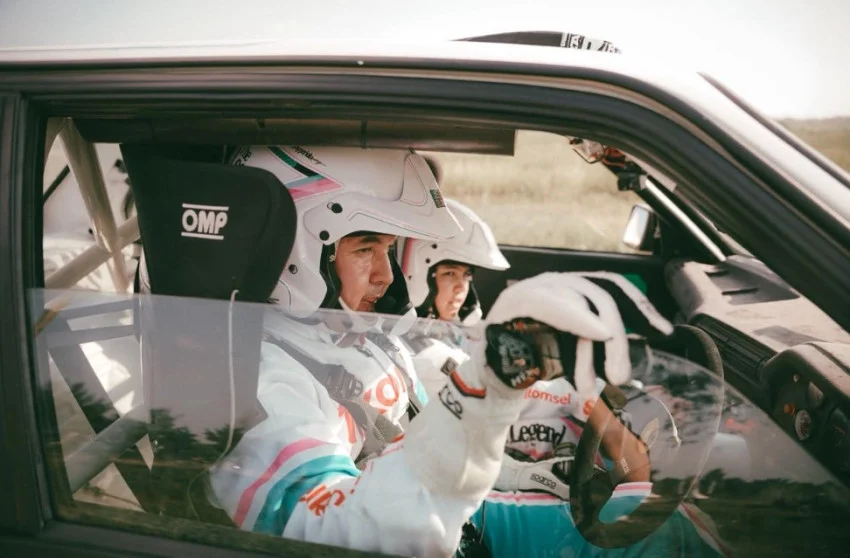the-legend-continues-bergulir-di-semarang-team-rstelkomsel-5g-siap-hadapi-putaran-2-kejurnas-sprint-rally-2026-ugd