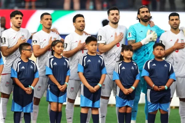 timnas-iran-tinggalkan-surat-tulisan-tangan-di-ruang-ganti-piala-dunia-2026-izm