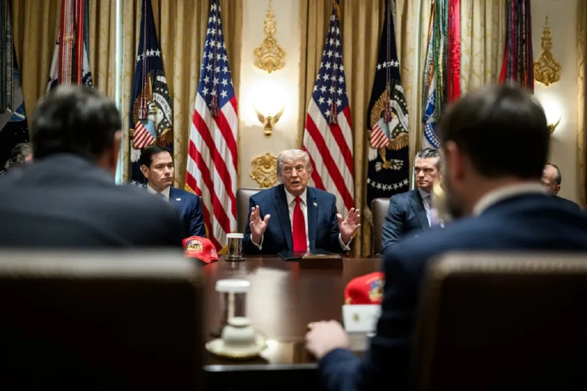 trump-as-harus-kembalikan-uang-iran-atau-kepercayaan-dunia-pada-dolar-rusak-dpt