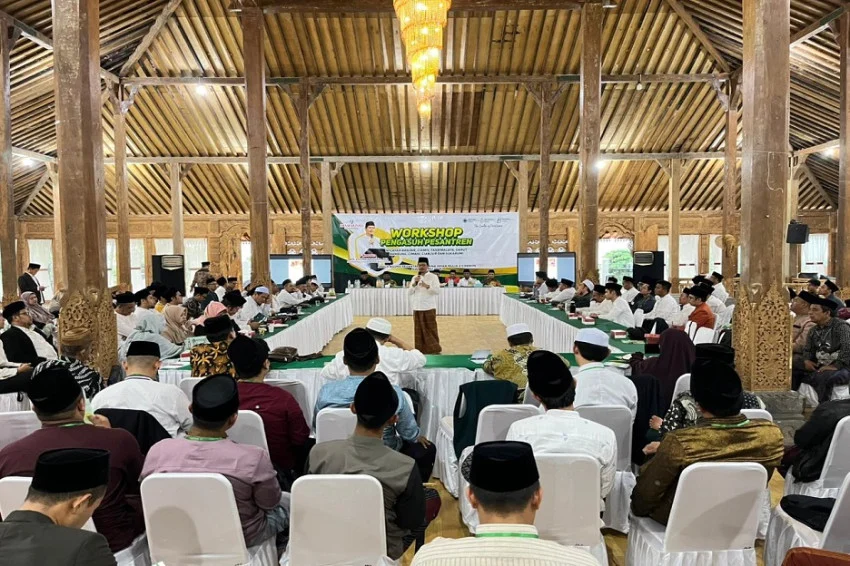 workshop-pengasuh-bahas-strategi-pesantren-tetap-berkembang-di-era-disrupsi-lgi