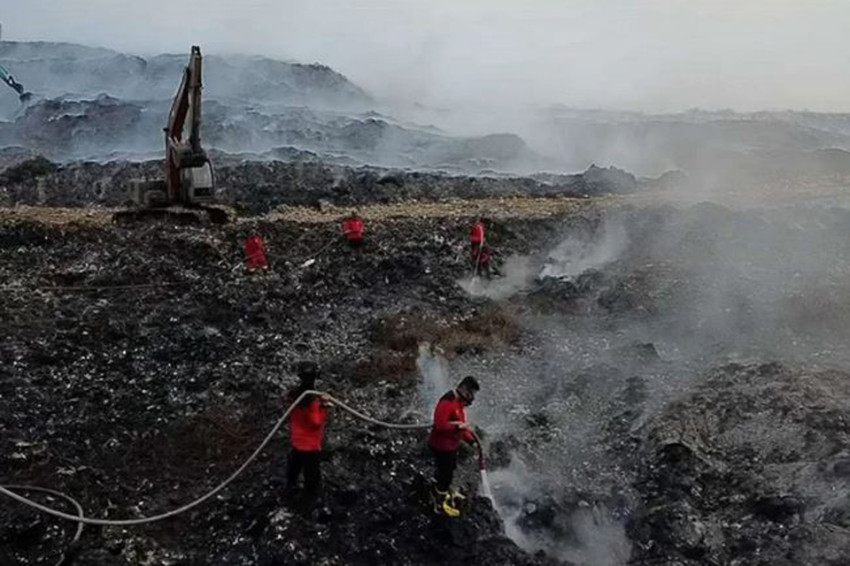 232-warga-mengungsi-akibat-kebakaran-tpa-jatiwaringin-tangerang-xpj