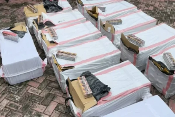 bea-cukai-pantoloan-gagalkan-peredaran-224-ribu-batang-rokok-ilegal-di-palu-sst