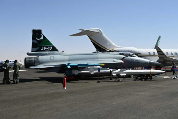 china-diduga-berupaya-perluas-ekspansi-senjata-ke-timur-tengah-via-pakistan-wyk