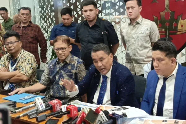 febrie-adriansyah-dicecar-18-pertanyaan-hotman-sebatas-kasus-pt-asabri-eov