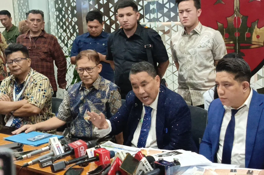 febrie-adriansyah-dicecar-18-pertanyaan-hotman-sebatas-kasus-pt-asabri-eov