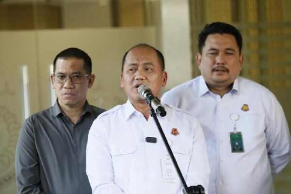 kejagung-ralat-pernyataan-status-febrie-adriansyah-tetap-tersangka-di-3-sprindik-baru-hsj