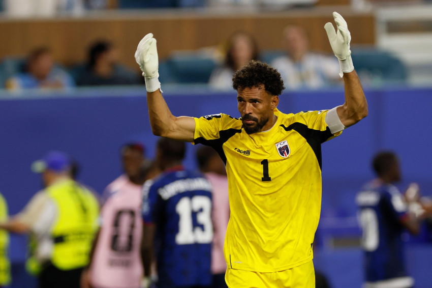 kisah-heroik-vozinha-di-piala-dunia-2026-40-tahun-dan-18-penyelamatan-yxn