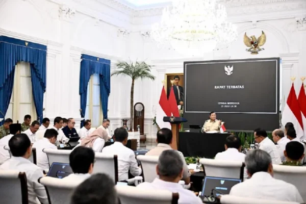 prabowo-pimpin-rapat-5-jam-soal-koperasi-desa-merah-putih-di-istana-ini-hasilnya-exg