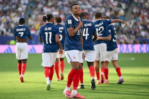 prancis-lolos-ke-16-besar-usai-singkirkan-swedia-mbappe-borong-2-gol-hjl