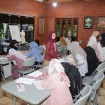 rustini-muhaimin-dorong-kemandirian-santri-lewat-pelatihan-menjahit-mye