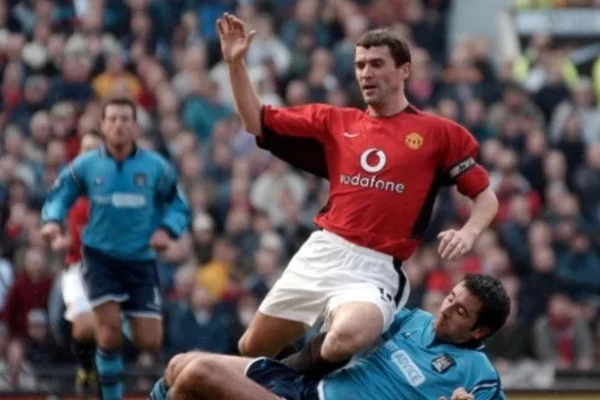 3-gelandang-paling-tangguhdalam-sepak-bola-versi-legenda-manchester-united-pid