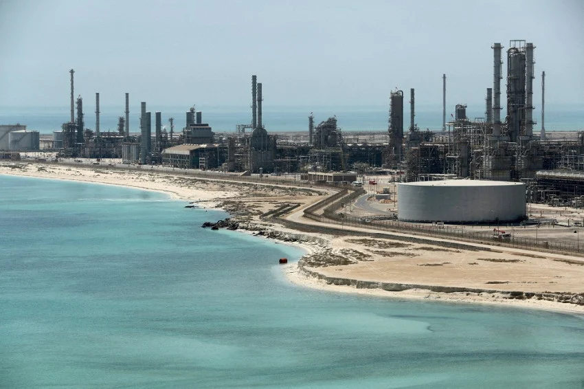 5-perusahaan-minyak-paling-untung-besar-saat-perang-iran-saudi-aramco-paling-fantastis-capai-rp585-triliun-daz