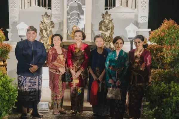 ayu-heni-rosan-dan-lestari-moerdijat-raih-anugerah-soekasada-2026-lws