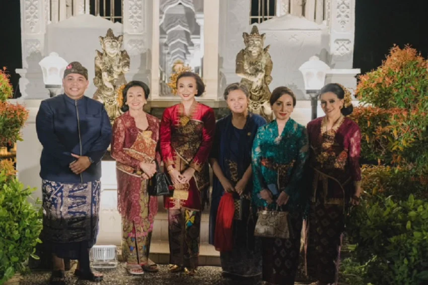 ayu-heni-rosan-dan-lestari-moerdijat-raih-anugerah-soekasada-2026-lws
