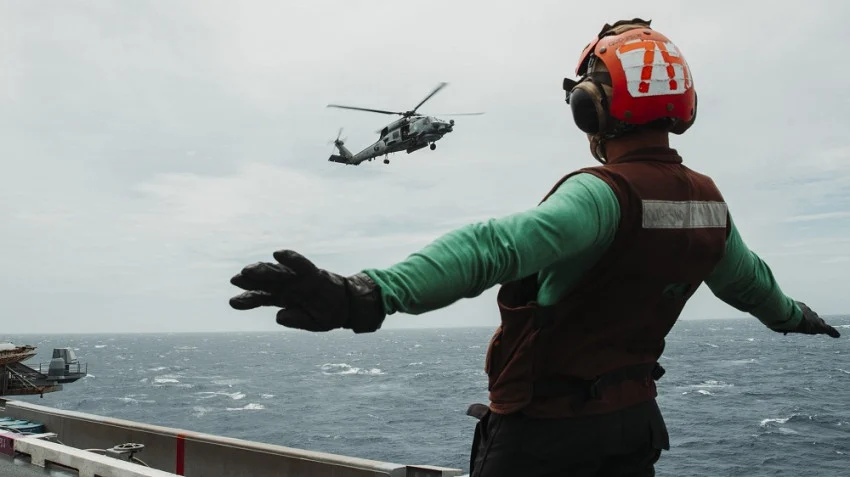 ditarik-dari-perairan-asia-tenggara-kapal-induk-george-washington-gantikan-uss-abraham-lincoln-tga