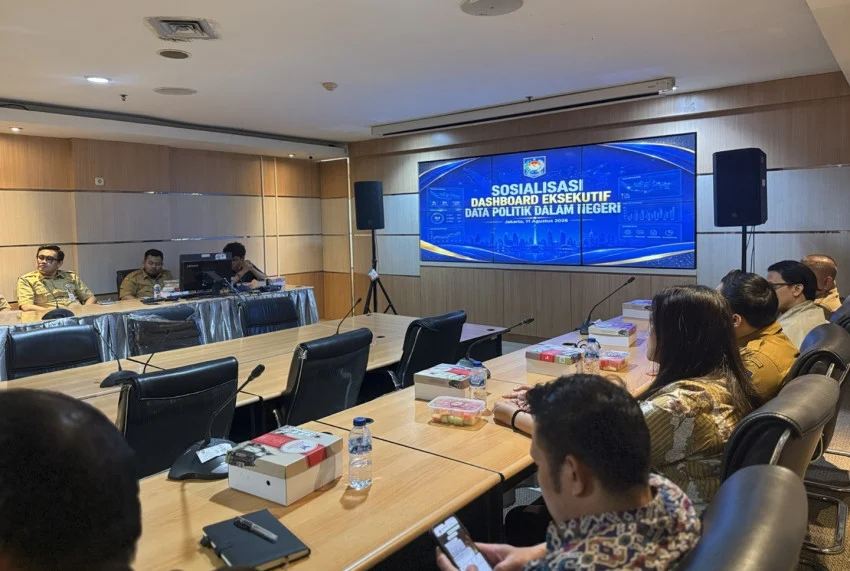 ditjen-polpum-kemendagri-dorong-kebijakan-politik-berbasis-data-melalui-dashboard-eksekutif-ayp