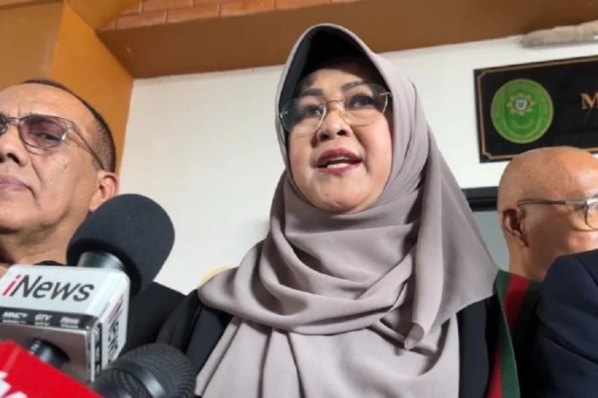 dituding-mangkir-sidang-kasus-ijazah-jokowi-dokter-tifa-saya-hadir-di-pn-jakarta-timur-zwr