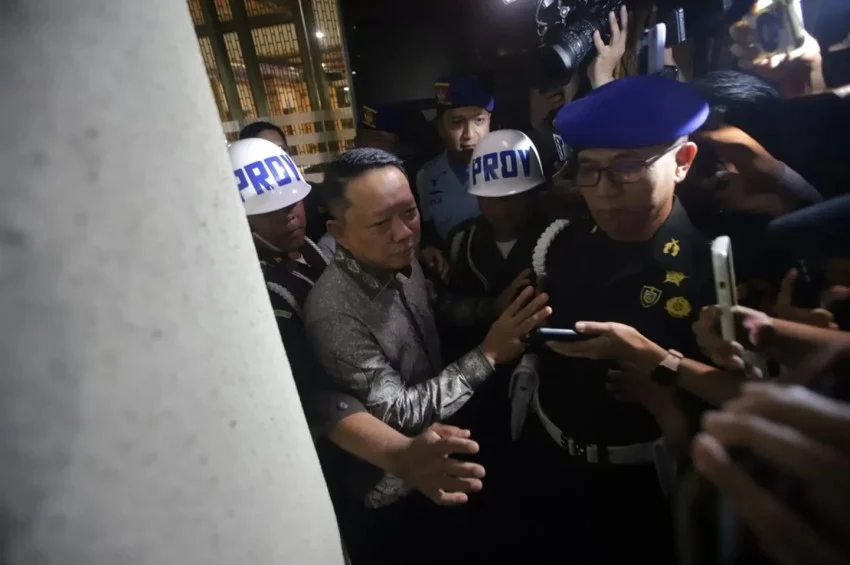 febrie-adriansyah-diperiksa-hari-ini-kuasa-hukum-jamin-kooperatif-xiw