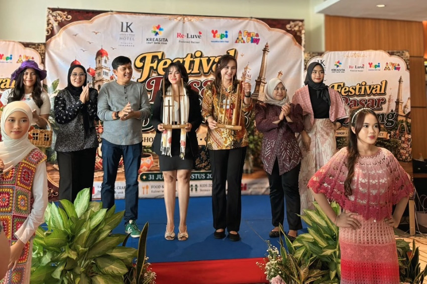 festival-pasar-bodjong-bikin-akhir-pekan-di-semarang-makin-ramai-dan-kreatif-fax