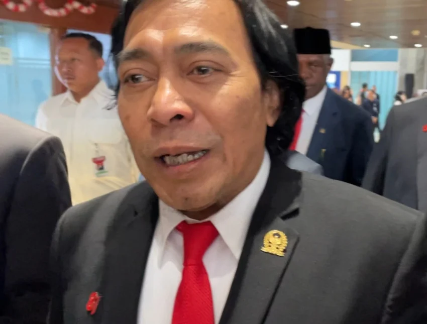 hadiri-sidang-tahunan-mpr-dpr-2026-komeng-ungkap-harapan-untuk-presiden-cfp