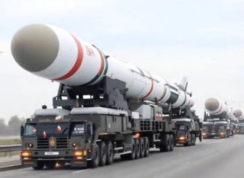 intelijen-as-sebut-iran-alihkan-prioritas-dari-program-nuklir-ke-selat-hormuz-glw