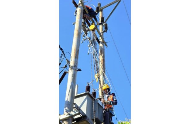 listrik-dan-jaringan-komunikasi-diklaim-hampir-pulih-100-persen-pascagempa-ntt-gil