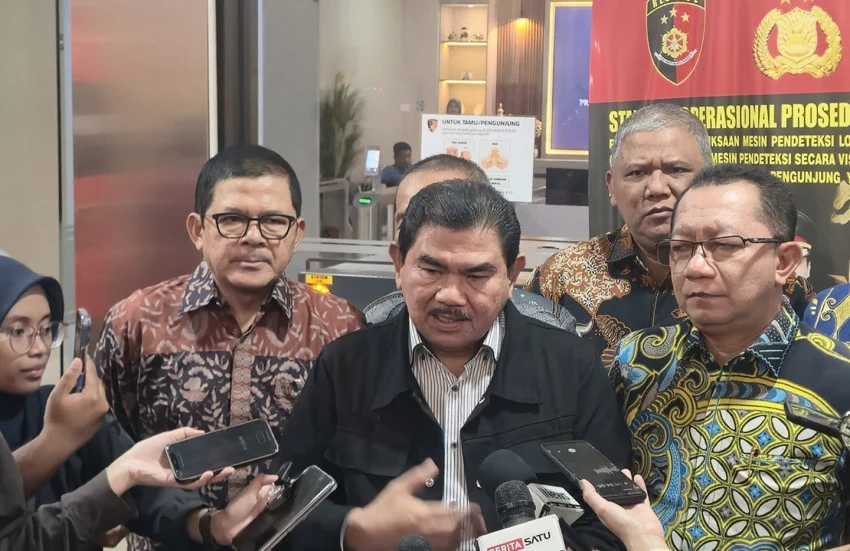mendes-pdt-lapor-ke-bareskrim-soal-hoaks-warung-di-desa-ditutup-karena-ada-kopdes-cnp