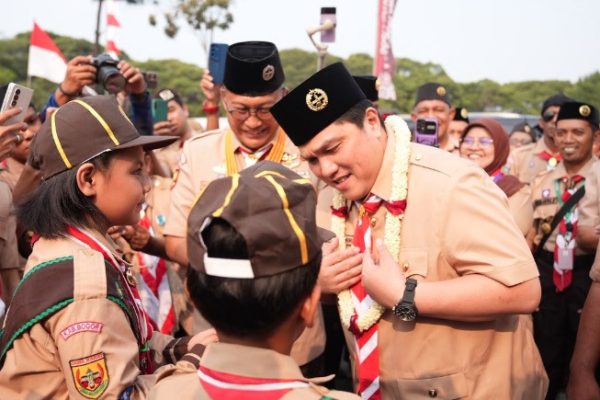 menpora-erick-thohir-sampaikan-amanat-presiden-di-hari-pramuka-ke65-oqq