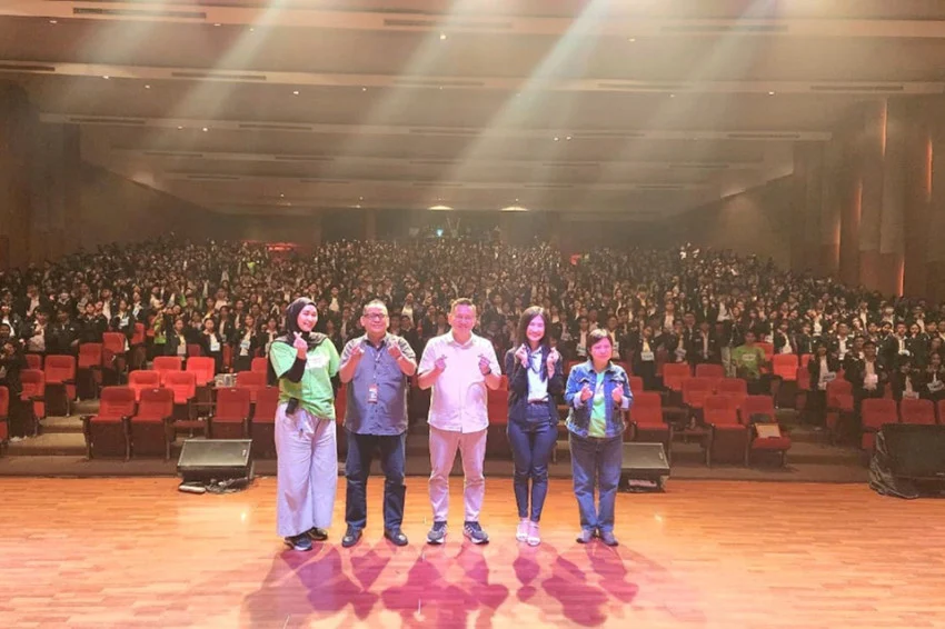 mnc-sekuritas-bekali-mahasiswa-ubm-dengan-literasi-keuangan-dan-kesadaran-risiko-digital-fqj