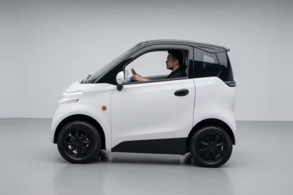 nano-s05-mobil-listrik-imut-yang-bisa-selapselip-di-jalan-sempit-yld