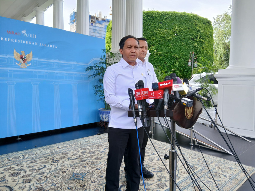 pemerintah-tindak-tegas-42-pbph-terkait-karhutla-4-orang-jadi-tersangka-cyj