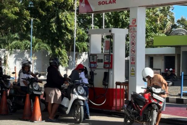 pertamina-percepat-pemulihan-suplai-bbm-dan-lpg-di-flores-cnj