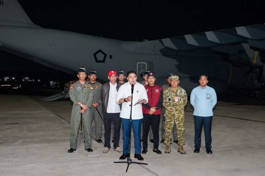 prabowo-instruksikan-kirim-bantuan-65-ton-gunakan-5-pesawat-tni-au-ke-ntt-tav