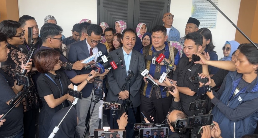 roy-suryo-soal-praperadilan-jilid-3-bukan-ditolak-tetapi-belum-diterima-karena-kurang-pihak-avy